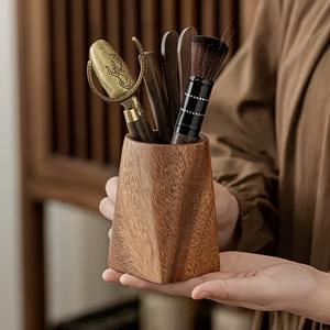 TEMU 1 우아한 호두나무 스타일 데스크 정리함 - 공간 절약형 컴팩트 트레이, 재활용 나무 메이크업 브러시 & 펜 보관대, 사무실 및 학교용 - 크리스마스, 생일, 결혼식, 선생님, 집들이 선물로 완벽한 아이템 - 작업공간 장식, 오피스 액세서리, 천연 목재 마감, 수작업 공예품