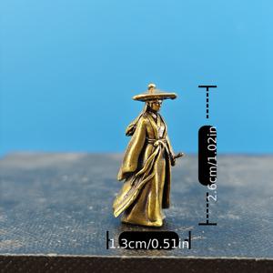 TEMU 수도원지에서 온 고대 스타일 여성 영웅을 묘사한 소형 장식 피규어, 물과 육지 탱크가 있는 미니어처 풍경이 특징이며, 황동 캐릭터 조각상과 금속 모델이 보입니다. 수집용 피규어입니다.