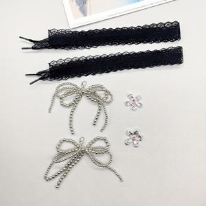 TEMU 6개 세트 블랙 화이트 레이스 신발끈 장식 바로크 스타일 인조 비즈 실버 보타이 신발 펜던트 장식 레진 블링 라인스톤 백조 신발끈 참 탈부착 가능한 꽃 신발 클립 DIY 액세서리 여성 스니커즈 부츠 생일 파티 선물, 신발 장식,DIY 신발,우아한 신발 클립,라인스톤 장식,수공예 장식,비즈 디테일,장식용 레이스,패션 애호가,그녀를 위한 선물