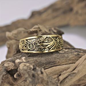 TEMU 1개 빈티지 스타일 골든 웰시 드래곤 엠블럼 구리 반지, 더블 풋 플라잉 드래곤 디자인, 고딕 & 다크 미학, 아메리칸 스트리트 매직 스타일, 개성 강조, 패셔너블한 착용, 힙합, 록, 랩 애호가를 위한 필수 아이템, 형제와 친척을 위한 잊을 수 없는 선물, 남녀 공용, 청소년에게 적합