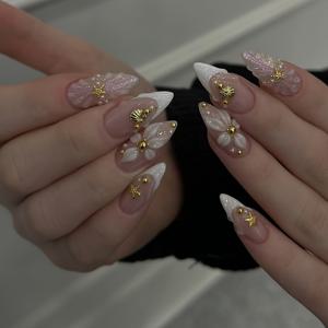 TEMU 아몬드 모양의 프렌치 네일 디자인, 3D 꽃, 금색 바다성게, 조개 껍데기 디테일, 진주 점들이 돋보이는 24개입 프레스온 네일 팩. 핑크 색상으로, 우아하고 스타일리시합니다.