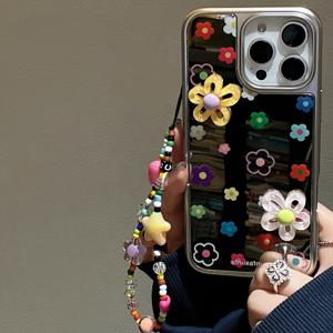 TEMU 휴대폰 케이스 - 아이폰 16, 15, 14, 13, 12, 11 Pro Max용으로 디자인된 사랑스럽고 생생한 3D 플로럴 미러 폰 커버. 매력적인 플로럴 팔찌 체인과 충격 방지 소프트 백이 특징입니다.
