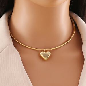 TEMU 세련된 유럽 및 미국 스타일의 로맨틱 하트 모양 디자인, 고급 스테인리스 스틸 내구성 목걸이, 사랑의 하트 펜던트 여성용 초커, 광택 초커, 성격, 우아함, 파티 선물