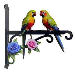 TEMU 금속 앵무새 두 마리 테마 벽걸이형 야외용 행잉 장식 공예품, 선명한 색상, 녹 방지 및 햇빛 저항 특성, 장착용 나사 포함. 봄과 여름의 정원, 안뜰, 복도에 풍경종, 새 모이통, 꽃바구니, 태양광 조명, 화분을 걸기 위한 고리로 매우 적합