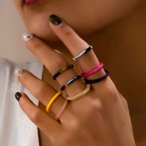 TEMU 유럽&미국 패션 스타일 아크릴 스택 가능 여성용 반지 8종 세트, 빈티지 귀여운 심플 데일리 주얼리 액세서리, 랜덤 컬러 조합 8종 세트