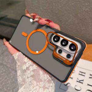 TEMU 휴대폰 케이스 - 갤럭시 S26 울트라, S26, S25, S24, S23, S22 플러스 및 24Fe용 고급스러운 스타일의 듀얼 컬러 마그네틱 휴대폰 케이스. 이 메탈 마그네틱 투명 케이스는 렌즈 프레임으로 스탠드로 열 수 있으며, 무선 충전을 지원합니다.