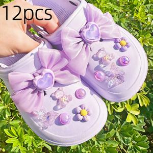 TEMU 12개 세트 보라색 리본 모양 하트 모양 칼라 곰돌이 나비 신발 장식 (탈착식 신발 장식 포함), 비치 슈즈, 정원화면, 슬리퍼, 샌들 등 구멍이 있는 신발에 적합. 리본 2개 세트 포함