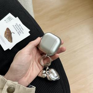 TEMU 무광 실버리 + 하트 참 이어폰 케이스, Apple Pro 3 케이스 / Pro 2 케이스 / 4 케이스 / 3 케이스 / 2 케이스와 호환 / 스타일리시한 여성용 이어폰 케이스