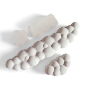 TEMU 4개/ 키보드 손목 받침 세트, 미끄럼 방지 받침대가 있는 손목 받침, 사무실 데스크탑 폰 패드, 플로럴 코스터, 키보드용 PU 가죽 손목 패드, 인체공학적 메모리 폼 매칭, 컴퓨터, 노트북, 사무실, 게이밍용, 화이트