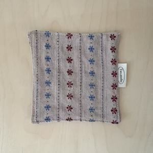 TEMU 레드 & 그린 체크 패브릭 코스터 - 크리스마스, 겨울, 추수감사절에 적합한 내열성 체크 테이블 보호대, 홈 주방, 커피숍, 사진 소품, 뜨거운 음료용 테이블 매트 및 장식용