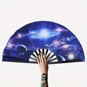 TEMU 13'' 야광 접이식 선풍기 - 별과 행성 프린트의 야광 갤럭시 우주 손 선풍기 - 레이브, 클럽, 콘서트, 행사, 테마 파티, 결혼식, 코스프레, 댄스 쇼, 의상, 선물 및 방 장식용 대형 코스믹 페스티벌 선풍기