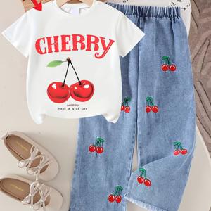 TEMU 봄, 여름, 가을에 적합한 여아용 티셔츠 한 벌입니다. 트렌디한 체리 프린트, 반팔, 그리고 유아용으로 편안하고 활용도가 높은 디자인을 특징으로 합니다. 선물 또는 캐주얼 웨어로 이상적입니다.