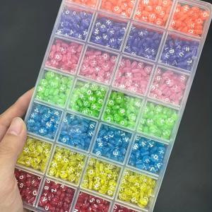 TEMU 1600개 7색 아크릴 레터 비즈 키트 (A-Z 대문자 및 소문자, 숫자 0-9 포함, 보관 상자 포함) - 주얼리 제작, 팔찌, 목걸이, 키체인 및 기타 공예 (비즈 1600개)