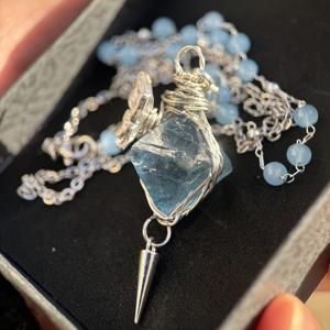 TEMU 수공예 랩핑 기하학적 블루 진자 펜던트, 천연 블루 플루오리이트 힐링 원석 행잉 장식품, 평온함과 안정성을 주세요, 영적 실천가, 홈 데코, 발렌타인데이 선물로 적합