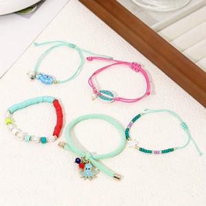 TEMU 오션 블루 유리 물고기, 조개, 문어 펜던트 비즈가 특징인 여성용 팔찌 5개 세트. 파티 및 일상복으로 완벽합니다.