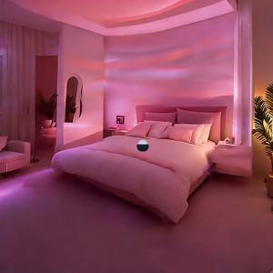 TEMU USB 전원으로 작동하는 배터리 없이 휴대하기 쉬운 소형 오로라 분위기 프로젝터 램프. 다이나믹한 북극광 야간 조명, 색상 전환 기능, 저소음 수면 보조 기능이 특징이며, 거실 분위기 프로젝션, 캠핑에 적합합니다.