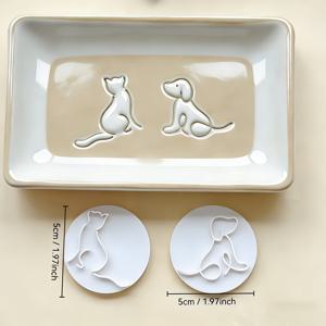 TEMU 고양이와 강아지 도예용 점토 스탬프 몰드 2개 세트 - 세라믹 접시, 컵, 펜던트용 플라스틱 | DIY 공예, 초보자, 취미가, 도예 수업을 위한 귀여운 모양의 사용하기 쉬운 스탬프