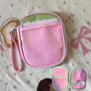 TEMU 한국 스타일 '폴카 도트 피아노 딸기' 여권 홀더, 3가지 색상으로 제공, 넥스트랩이 있는 여행 서류 정리함, 다기능 여권 지갑, 카드 홀더, 티켓 홀더, 여행용 수납 가방, 멀티 카드 수납 지갑