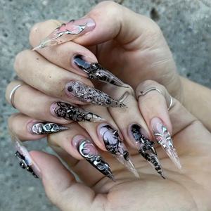 TEMU 24개입 인조 네일 패치 혼합 색상 할로윈 시리즈 글리터 라인스톤 할로윈 선물 세트 (모든 여성에게 적합) - 네일 파일 및 젤리 글루 포함, 간편한 부착