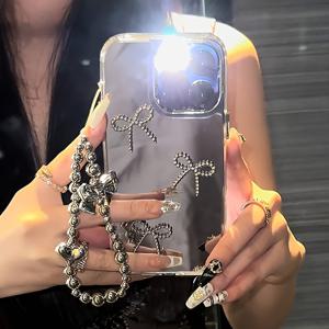 TEMU 아이폰 모델 14, 15 프로 맥스, 13 프로, 11, 및 12에 특화된 아름다운 3D 보우 메이크업 거울 폰 케이스. 충격 방지 백 커버와 하트 모양의 보우가 있는 완벽한 선물입니다.