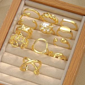 TEMU 세련되고 귀여운 , 우아하며 정교한 빈티지 반지 12개 세트입니다. 넓고 기하학적이고 불규칙한 모양의 속이 빈 디자인으로 진주를 흉내내고 있으며, 질감 있는 액체 크로스-메탈 룩을 연출합니다. 휴일, 파티, 데이트에 완벽합니다.