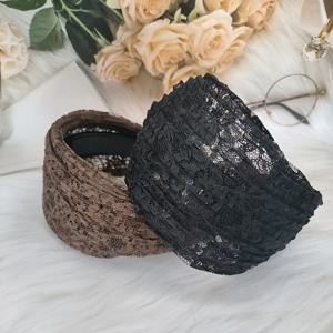 TEMU 미끄럼 방지 레이스와 이빨이 특징인 스타일 넓은 챙 헤어밴드 2개 세트. 여성용으로 디자인되었으며 스타일리시한 패션 아이템으로 활용할 수 있습니다.