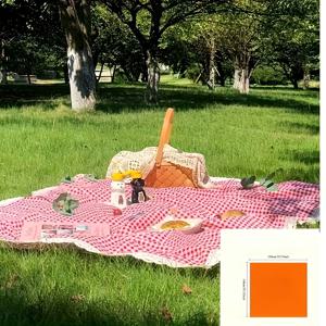 TEMU 1개 야외 피크닉 매트, 다기능 테이블 매트, 레드 앤 화이트 체크 무늬 피크닉 담요 (레이스 장식) - 직사각형, 테이블보, 캠핑, 해변 나들이, 사진 배경 및 피크닉 추가품에 적합. 비식품 직접 접촉