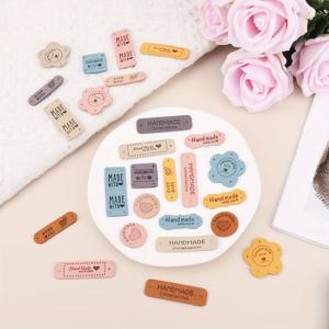 TEMU 56개입 극세사 가죽 태그, 수제품용, 8가지 스타일, 사랑으로 만든 수제 태그, 코바늘 뜨개질 엠보싱 가죽 라벨, 모자 가방 청바지 스카프 니트 추가용 재봉 태그