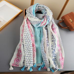 TEMU 새로운 우아한 프린트 새틴 롱 스카프 - 빈티지 스타일 방풍 헤드스카프, 숄, 비치 타월 - 부드럽고 가벼우며 다용도 여성 액세서리