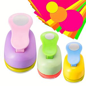 TEMU 8mm, 16mm, 25mm의 3가지 사이즈를 특징으로 하는 원형 홀 펀치 3개 세트입니다. 카드 제작, 스크랩북 앨범, 사진 정리, 사무용품에 적합하며, 색상은 랜덤입니다.