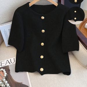 TEMU 플러스 사이즈 - 플러스 사이즈 - 플러스 사이즈 여성용 완제 의류, 프렌치 시크 스타일의 플러스 사이즈 가디건 포함. 블랙 반팔 디자인, 빈티지 메탈 버튼과 라운드넥라인 특징. 이 크롭 탑은 봄과 가을에 완벽합니다.