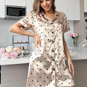 TEMU 여성용 반팔 도트 무늬 잠옷 - 사계절 사용 가능한 기계 세탁 가능 파자마 나이트가운, 칼라 디테일, 부드럽고 통기성 좋은 소재, 홈 라운지 & 휴식용 편안한 수면복, 폴도버 칼라, 비침 방지 원단