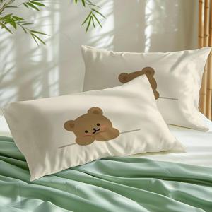 TEMU 2개입 베개 커버 세트. 부드러운 양면 프린트가 특징이며, 가족 및 친구를 위한 선물로 완벽합니다. 독특한 디자인은 사랑스러운 곰돌이 패턴을 보여주며, 침대 장식 또는 홈 데코용 기모 베개로 이상적입니다.