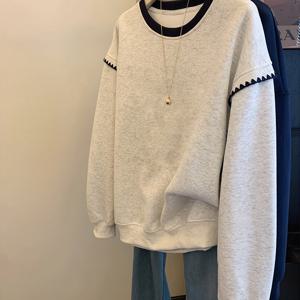 TEMU 가을/겨울 신상 기모 안감 헤더 그레이 라운드넥 스웨트셔츠 여성 디자인 센스 니치 자수 레이스 루즈한 게으른 스타일 탑