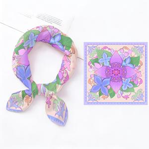 TEMU 1개 수국 프린트 스퀘어 스카프, 패션 액세서리 - 스퀘어 스카프, 헤드스카프, 신선한 액세서리 - 헤드랩, 비치와 여행용 다용도 스카프, 부드러운 소재, 내구성 있는 헤드스카프, 손세탁 가능한 아트리스틱 헤드랩, 헤어, 허리, 목, 손, 일상 착용용 다목적 액세서리, 캐주얼 아웃팅에 적합, 사계절 패션 선물