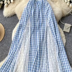 TEMU 새로운 봄/여름 여성용 A라인 스커트. 달콤한 블루 & 화이트 체크 패턴과 레이스 장식이 특징이며, 캐주얼한 외출 또는 휴가에 완벽하게 어울립니다.