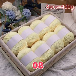 TEMU 고급 혼방 털실 세트 - 부드러운 직조 털실 8팩, 스웨터, 아기 담요 및 스카프 프로젝트에 적합, 각 팩 50그램, 다양한 색상 (베이지, 흰색, 빨간색, 검은색)으로 제공 - 고품질 섬유