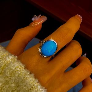 TEMU 오픈 디자인의 대형 조절 가능한 파란색 아게이트 반지. 다재다능하고 스타일리시하여 파티 및 모임에 적합하며 어머니, 아내, 여자친구를 위한 이상적인 주얼리 선물입니다.
