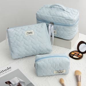 TEMU 3개 세트 패션 솔리드 컬러 하트형 퀼팅 여행용 메이크업 파우치, 지퍼 클로저 스타일리시 화장품 케이스, 생리대·이어폰·충전기· 키트 수납 여성용 토이레티 백, 캔디 디자인, 간호사 & 학생 선물세트