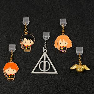 TEMU 헤리포터 테마의 사랑스러운 헤르미온느, 론, 골든 스니치 모양의 휴대폰 먼지 방지 플러그 5개 세트. 마법 아카데미 팬에게 완벽하며 친구를 위한 크리스마스 선물로도 좋습니다.