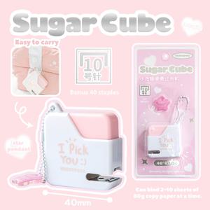 TEMU 신학기 시즌 슈가큐브 미니 스테이플러 (스테이플 40개 포함) - 휴대용, 미니, 귀여운 스테이플러 - 사무실/공부용 훌륭한 도우미, 서류 정리/포스트잇 제본/필기 용지 고정에 적합, 동료/친구/가족/사랑하는 사람을 위한 귀여운 선물