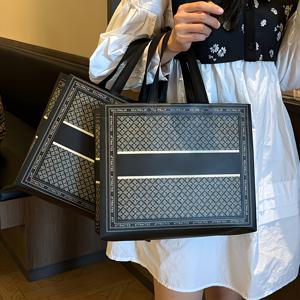 TEMU 2개 묶음 튼튼한 손잡이의 부직포 선물 가방 - 세련된 직사각형 쇼핑백, 의류 소매 포장, 식료품, 선물 포장에 적합, 가볍고 튼튼하며 재사용 가능한 쇼핑백, 고급스러운 디자인