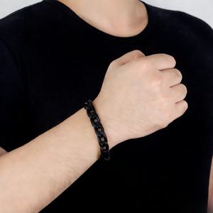 TEMU 1개 블랙 쿠바 링크 팔찌 - 헤비듀티 저자극 체인 디자인, 멋스럽고 트렌디한 스타일, 여성과 남성 모두에게 적합. 데일리 및 주얼리, 양성 휴일 선물. 뛰어난 질감의 정교한 액세서리, 사계절 착용 가능. 대담한 체인 디자인, 패셔너블하고 눈길을 끄는 캐주얼 또는 니치 스타일 행사에 이상적. 개성을 보여주기 위해 단독으로 착용 가능 - 1개 팔찌