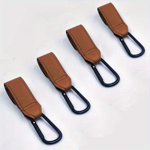 TEMU 유모차용 합성 인조 가죽 후크 4개 세트. 유모차 손잡이에 편리하게 추가할 수 있는 제품. 다용도 금속 후크는 기저귀, 가방, 우산 정리를 위한 정리함으로 사용됩니다. 차량용 시트 등받이에도 적합하며 가정용 걸이 랙으로도 사용할 수 있습니다.