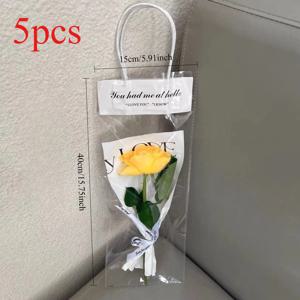 TEMU 그녀/남자를 위한 선물, 손잡이가 달린 투명 선물 가방 5개 세트. 꽃다발 장미를 쉽게 포장하기 위해 디자인되었으며, 발렌타인데이, 어버이날, 스승의 날 선물로 적합합니다. 꽃집, 선물 가게, 파티, 결혼식 및 생일에 이상적입니다.