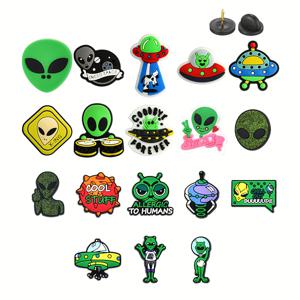 TEMU 외계인 및 수집용 브로치 18개 - , 행성, 외계인 캐릭터가 있는 황록색 SF 플라스틱 핀, 백팩 칼라, 코스튬 액세서리용 (팬, 테마 이벤트, 역할 놀이용)