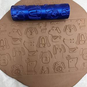 TEMU 귀여운 강아지 패턴 엠보싱 롤러 - 클레이, 종이, 레진 & DIY 공예 장식 프로젝트용 사랑스러운 펫 디자인 텍스처링 도구 | 재사용 가능한 핸드메이드 아트 펫 테마 롤러