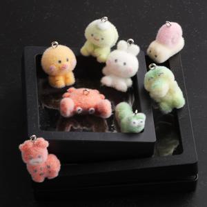 TEMU 8개 혼합 플러시 동물 시리즈 펜던트 (리얼한 게, 달걀 껍질 거북이, 둥근 머리 토끼, 만화 오리, 웃는 악어, 녹색 나방, 추상적인 사슴, 핑크 달팽이) - 주얼리, 체인 추가, 펜던트, 가방 장식에 완벽
