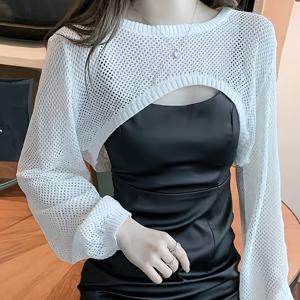 TEMU 스위트쿨 스타일 매콤한 할로아웃 자외선 차단 레이어드 숏 재킷, 경량의 성숙한 한국 빈티지 스타일 독특한 디자인의 스모크, 아방가르드 자외선 차단 경량 얇은 라운드넥 스웨터, 패셔너블한 여성 의류, 단색 출퇴근 패션, 봄철용 여성 가디건, 우아하고 패셔너블한 스트리트 스타일 캐주얼 여행 휴가 스웨터, 긴소매 스모크 탑 아우터웨어