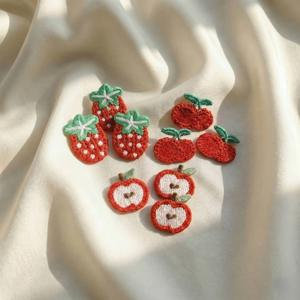 TEMU 귀여운 과일 자수 패브リック 패치 9개 세트, 비접착식 수제 손바느질 패치, 미니 사과 딸기 체리 의류 및 가방 구멍 수리용 장식 액세서리, 손바느질 필요